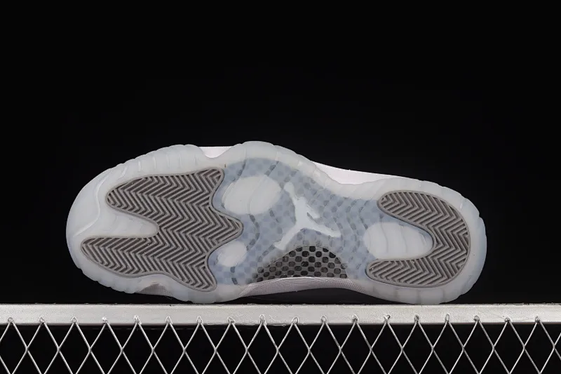 All categories Air Jordan Jordan series basketball shoes Air Jordan 11 #ZG version Air Jordan 11 Low Bred AJ11 Joe 11 new cool gray first layer genuine carbon low-top basketball shoes 528896-003